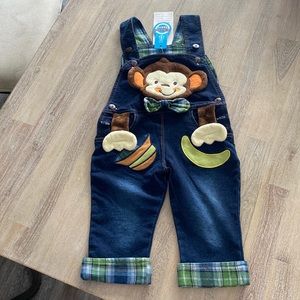 Baby jumpsuit size 12 months